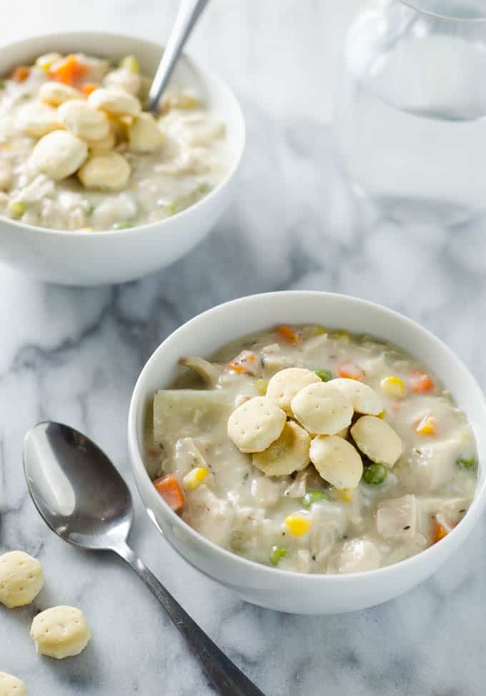 Chicken Pot Pie Soup -This delicious chicken pot pie soup is everything you love in the pie just now in a creamy soup. www.domesticdee.com