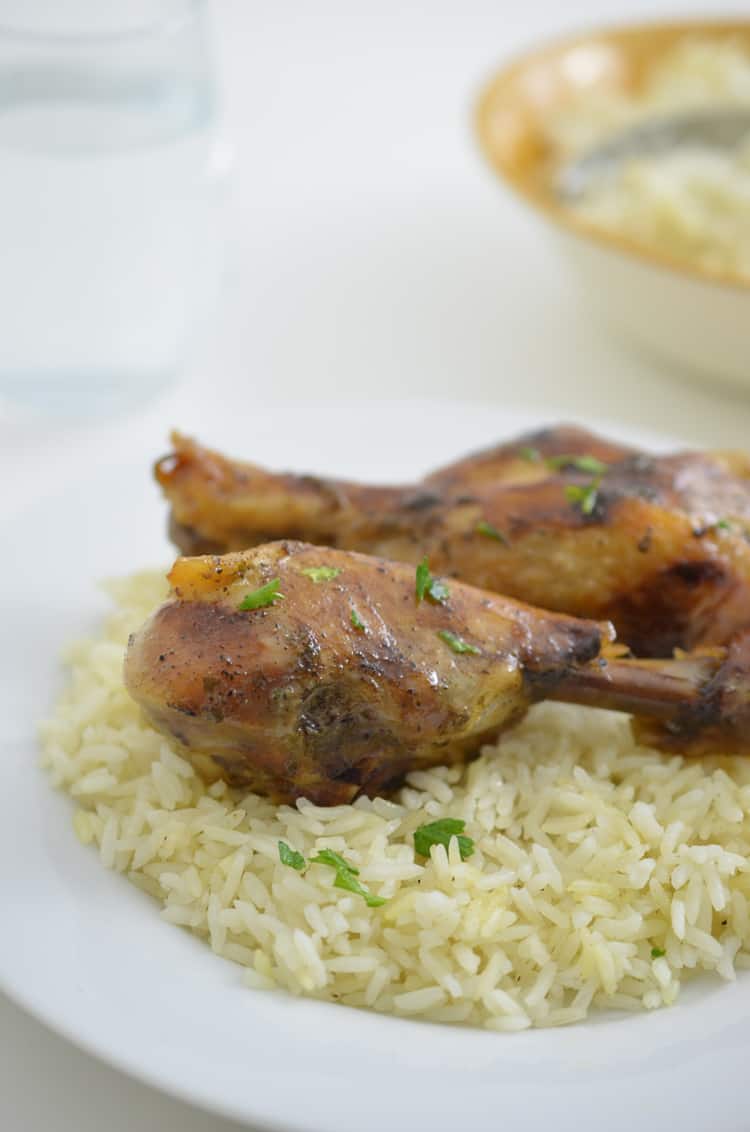 This delicious maple dijon chicken is cooked in the slow cooker. It is very easy to make with only a few ingredients you probably already have in you kitchen.