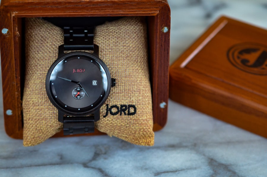 Wood Watches-Spice up your man’s wardrobe with a premium, classic and stylish wooden watch from JORD!