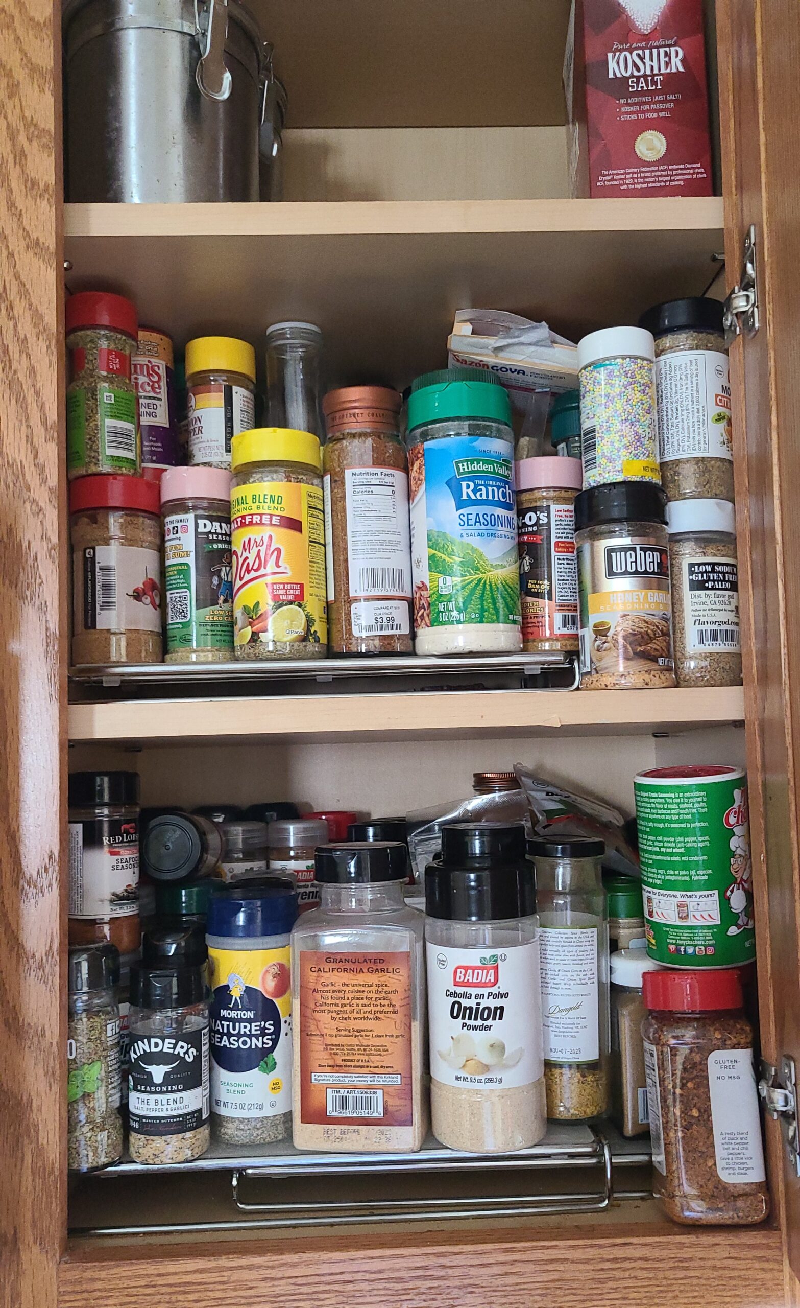 4 Jar Spice Rack Filled with Spices